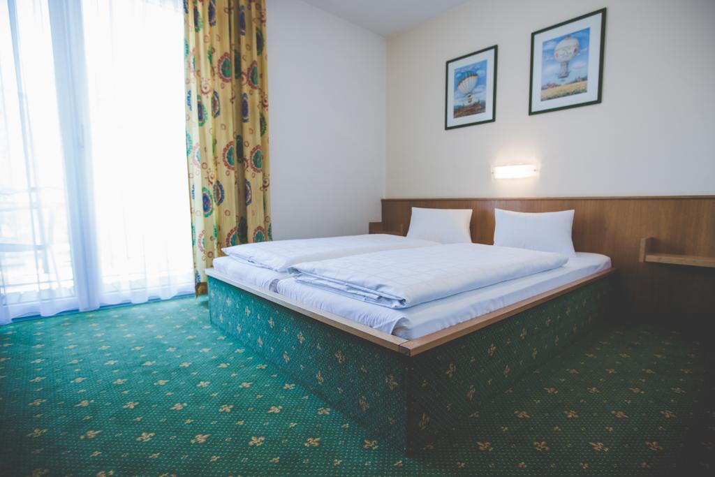 Wolke 7 Hotel Reutte Kültér fotó